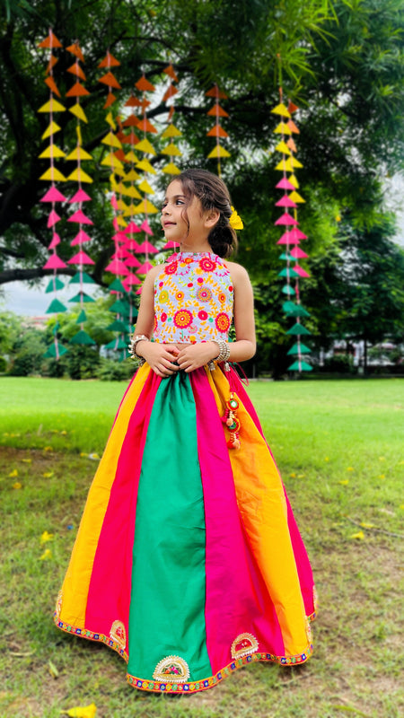 Candy Saga Multicolor Ethnic Set